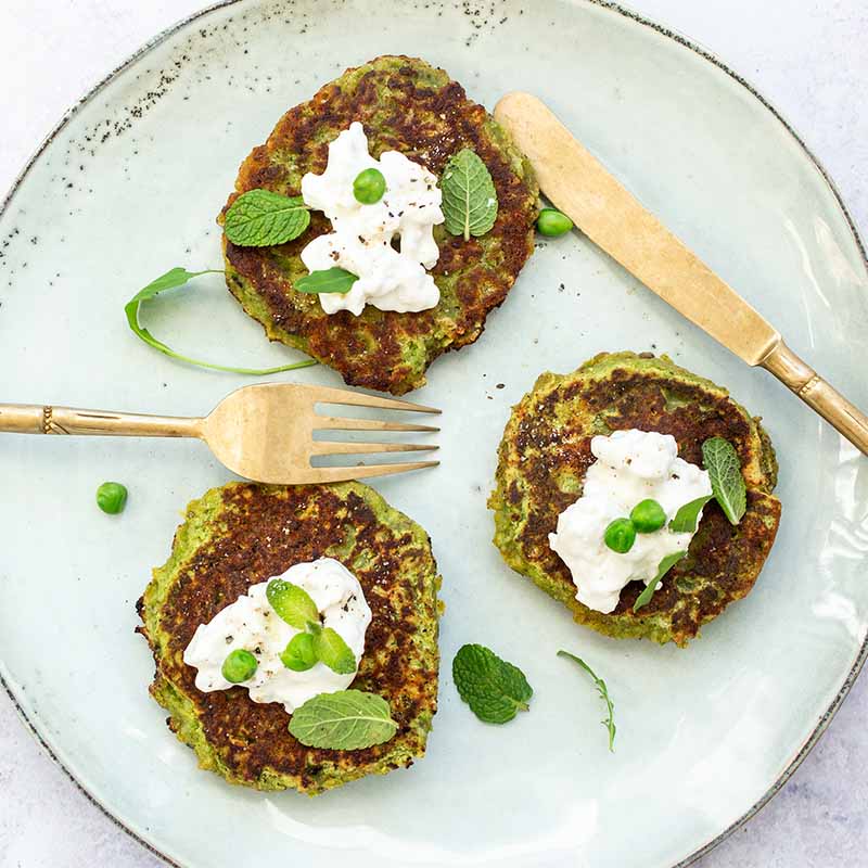 Erbsen Patties mit Veganer Feta und Aioli