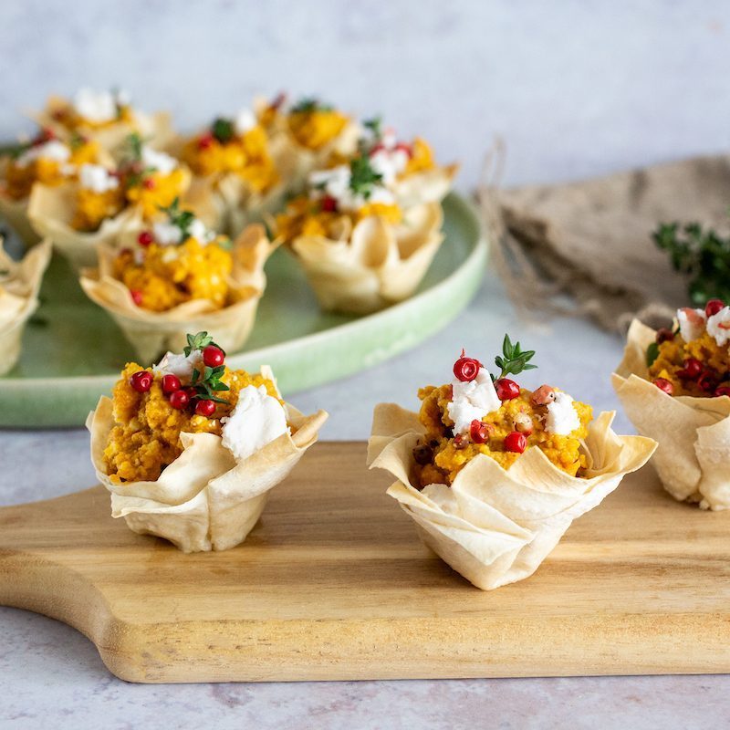 Filo-Körbchen mit veganer Kürbis-Fetafüllung