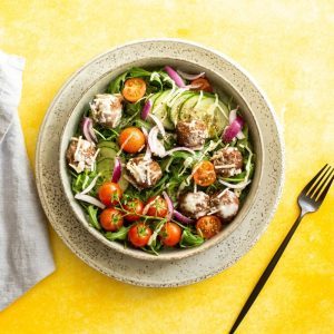 Veganer Cheeseburger-Salat