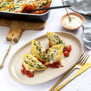 Gefüllte Muschelnudeln mit veganem Spinat- Ricotta