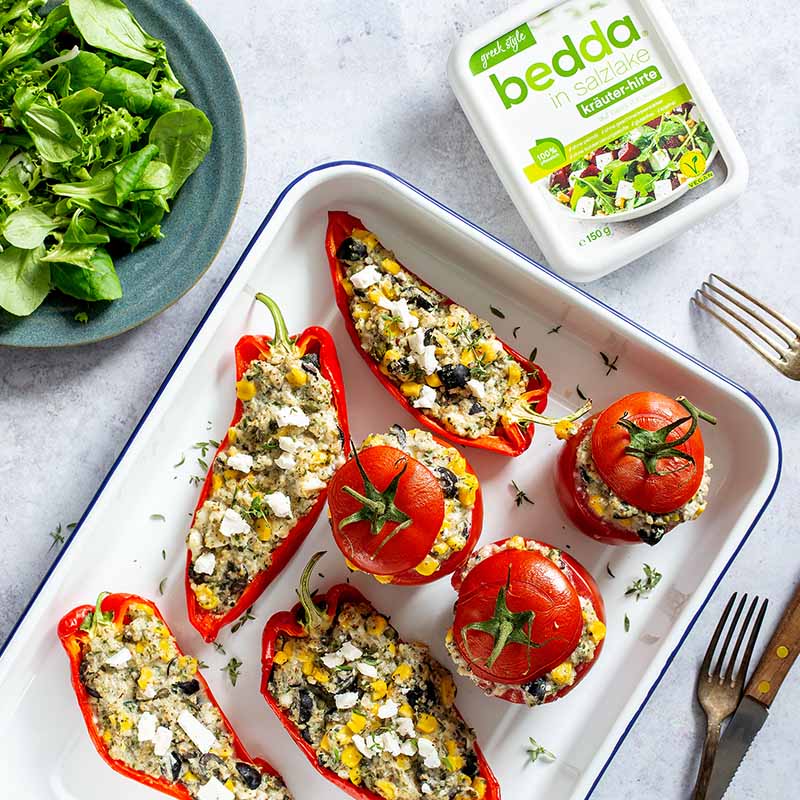 Gefüllte Paprika und Tomaten